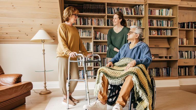 Signs Your Aging Parent May Need In-Home Care