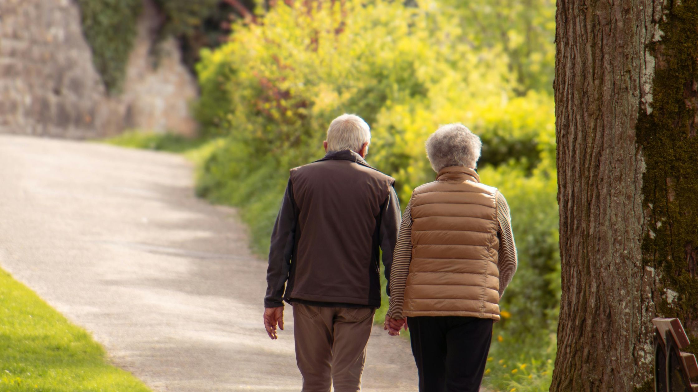 24-Hour Home Care: When Does Your Loved One Need Around-the-Clock Support?